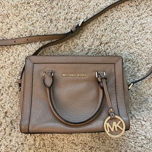 Michael Kors Crossbody Bag